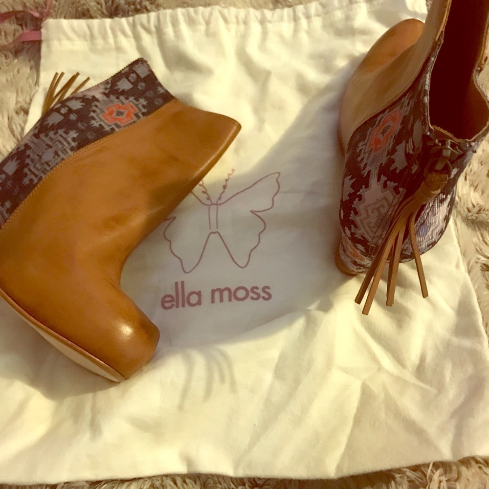 Ella moss wedge